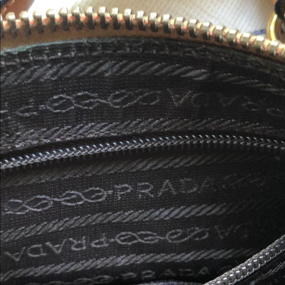 Prada leather purse - Picture 4 of 4
